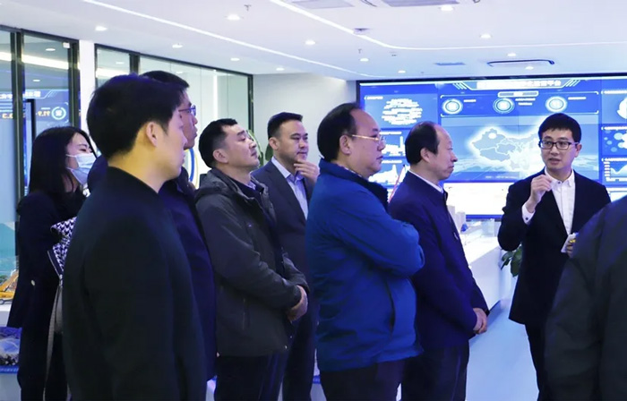 江苏省发改委副主任林康调研星空网平台发展情况-3.jpg 江苏省发改委副主任林康调研星空网平台发展情况-3.jpg